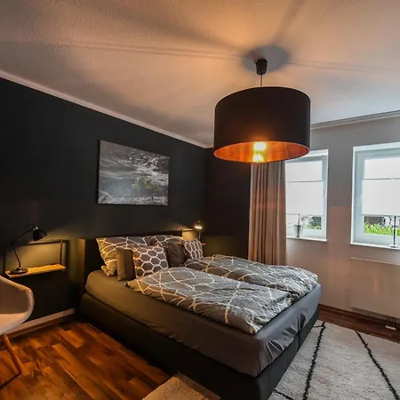 Апартаменты Eigene Sauna 2 Schlafzimmer Sehr Zentral Winterberghome